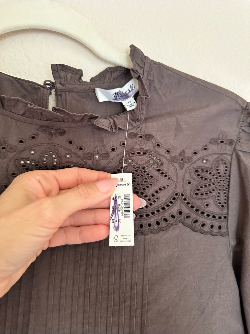 Madewell Embroidered Pintuck High-Neck Top XS - Picture 9 of 9